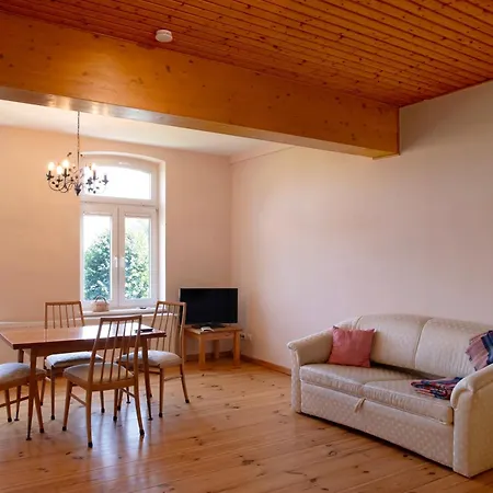 Gutshaus Am Teich * Neukloster