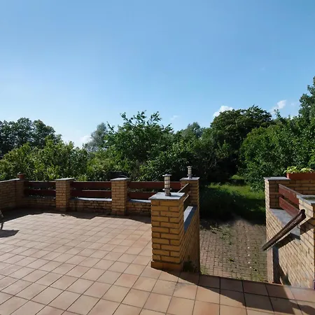 Gutshaus Am Teich Apartment