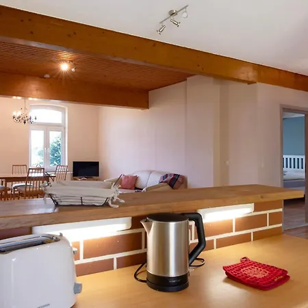 Gutshaus Am Teich Apartment Neukloster