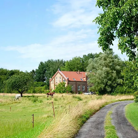 Gutshaus Am Teich דירה Neukloster
